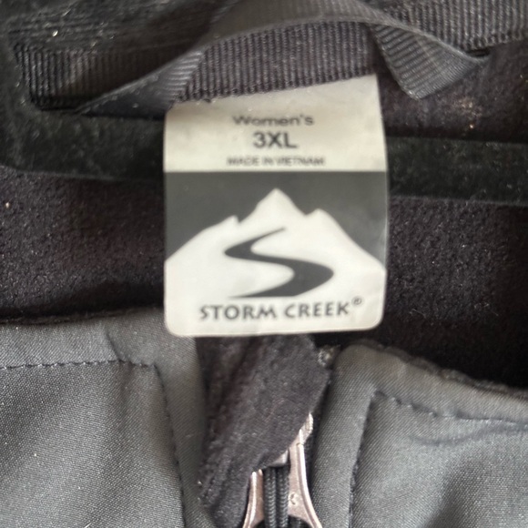 Women's Gray Vest - Picture 4 of 4